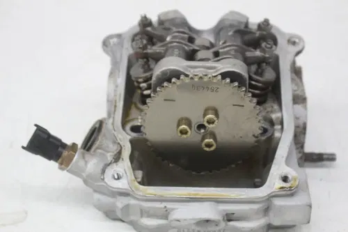 16 Can-am Commander 800r Xt Engine Motor front Cylinder Head Valves cam (read)