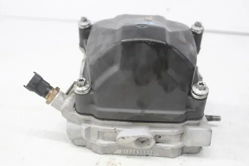 16 Can-am Commander 800r Xt Engine Motor front Cylinder Head Valves cam (read)