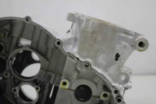 11-25 SUZUKI GSXR600 ENGINE MOTOR CRANKCASE CRANK CASES BLOCK