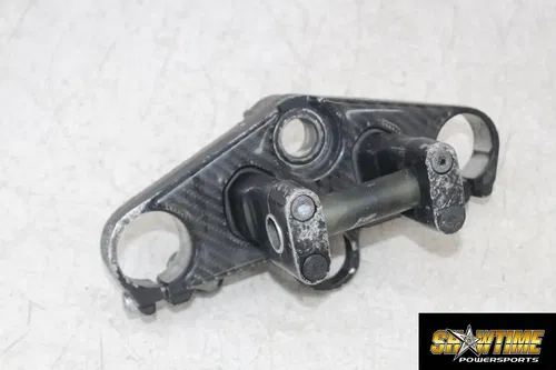 01-05 YAMAHA FZ1 FORKS UPPER TRIPLE TREE CLAMP