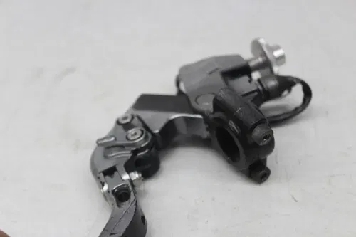 06-12 TRIUMPH DAYTONA 675 CLUTCH PERCH MOUNT WITH LEVER