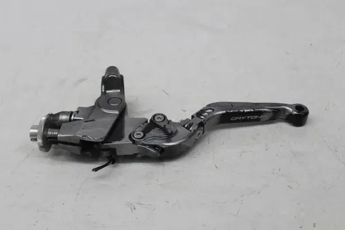 06-12 TRIUMPH DAYTONA 675 CLUTCH PERCH MOUNT WITH LEVER