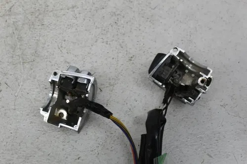 96-06 HARLEY-DAVIDSON ROAD KING EFI FLHRI LEFT RIGHT CONTROL SWITCH SWITCHES