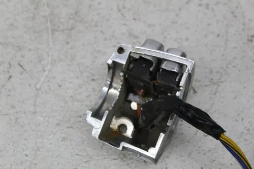 96-06 HARLEY-DAVIDSON ROAD KING EFI FLHRI LEFT RIGHT CONTROL SWITCH SWITCHES