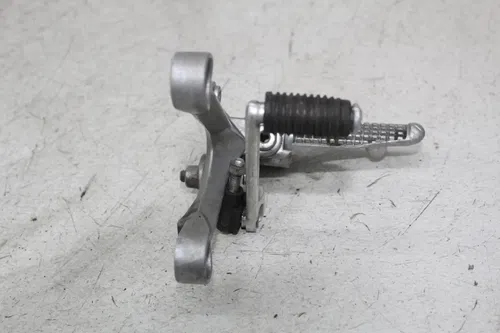 05-06 KAWASAKI NINJA ZX6R ZX636 LEFT REARSET REAR SET FOOT PEG W SHIFTER