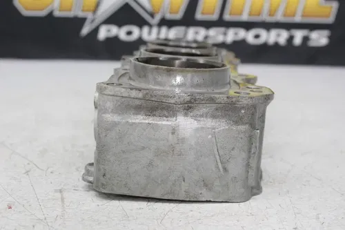 97-00 SUZUKI GSXR600 SRAD ENGINE MOTOR PISTON CYLINDER JUG BLOCK