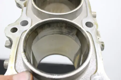 97-00 SUZUKI GSXR600 SRAD ENGINE MOTOR PISTON CYLINDER JUG BLOCK