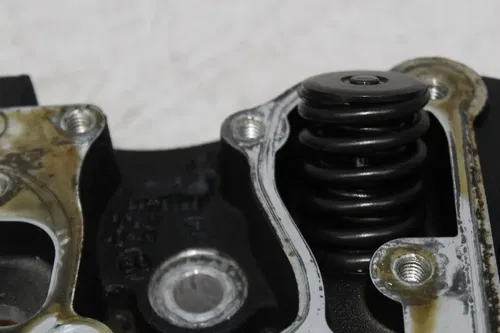 00-06 HARLEY-DAVIDSON SOFTAIL 88CI TWIN CAM REAR ENGINE CYLINDER HEAD VALVES