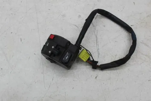 06-07 SUZUKI GSXR600 LEFT RIGHT SWITCH SWITCHES ON OFF START HORN LIGHT (READ)