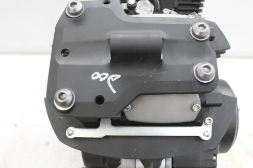 11 YAMAHA STRYKER XVS1300 ENGINE MOTOR CYLINDER HEAD CASES CRANK TRANS RUNNER