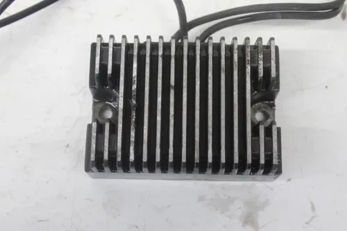 92 HARLEY-DAVIDSON TOUR GLIDE ULTRA CLASSIC FLTCU RECTIFIER VOLTAGE REGULATOR