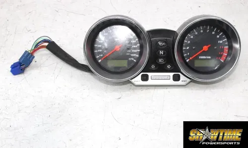 01-05 SUZUKI BANDIT 1200 GSF1200 SPEEDO TACH GAUGES DISPLAY CLUSTER SPEEDOMETER
