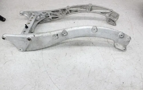 14-18 INDIAN CHIEF VINTAGE REAR BACK FENDER SUPPORT FRAME SUBFRAME
