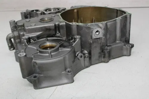 01-05 HONDA GOLDWING 1800 ENGINE MOTOR TRANSMISSION HOUSING CASE COVER