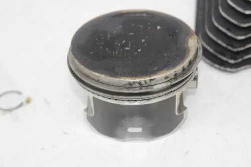 07-19 Harley-davidson Sportster Xl1200c Engine Motor rear Piston Cylinder block