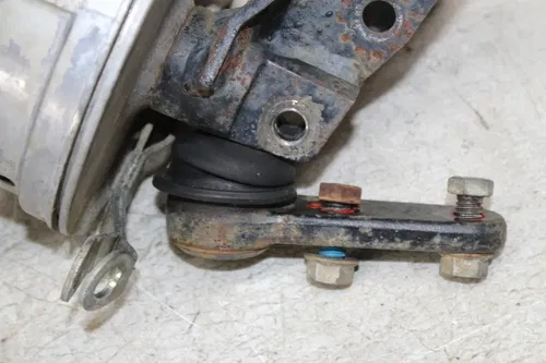 1987 Polaris Cyclone 250X FRONT WHEEL RIGHT HUB SPINDLE