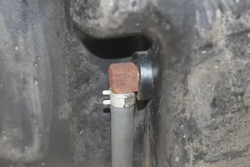 2007 KUBOTA RTV900 TURF UTILITY GAS TANK FUEL PETROL RESERVOIR W IN-LINE FILTER