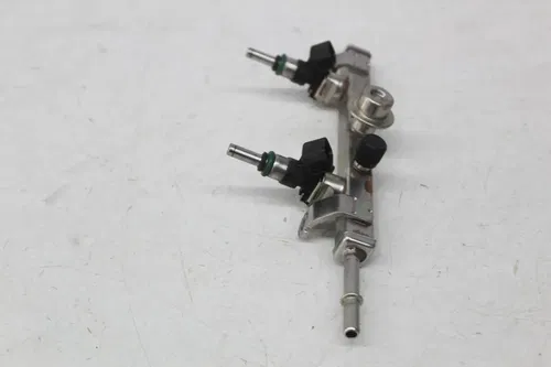 14-22 Polaris Rzr Xp 1000 Eps main gas fuel injectors rail