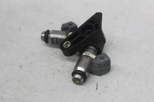 12-16 Harley-davidson Road Glide Fltrx gas fuel Injector injectors