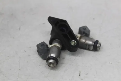 12-16 Harley-davidson Road Glide Fltrx gas fuel Injector injectors