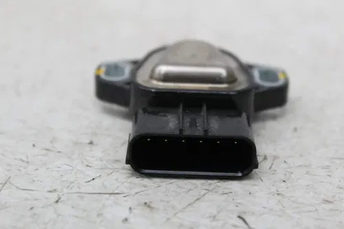 22 TRIUMPH STREET TRIPLE RS TPS THROTTLE POSITION SENSOR
