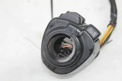 07-19 Harley-davidson Sportster 1200 Xl1200c Left Horn Signals switch switches