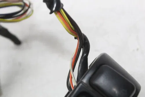 07-19 Harley-davidson Sportster 1200 Xl1200c Left Horn Signals switch switches