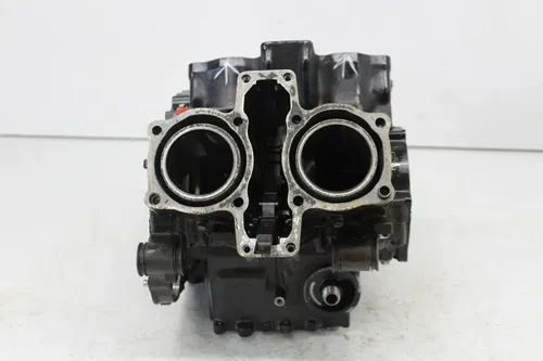 84-85 HONDA MAGNA 700 VF700C ENGINE MOTOR CRANKCASE CRANK CASES BLOCK