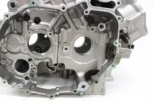 1998 HONDA VTR1000F SUPER HAWK ENGINE MOTOR CRANKCASE CRANK CASES BLOCK