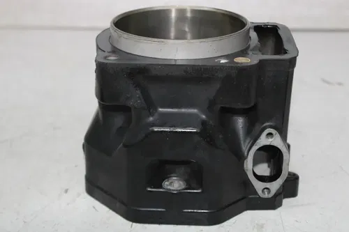 01 KTM 640 DUKE II ENGINE MOTOR CYLINDER JUG PISTON BLOCK