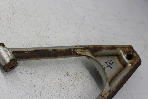 2001 YAMAHA RAPTOR 660R YFM660R FRONT LOWER RIGHT CONTROL A ARM