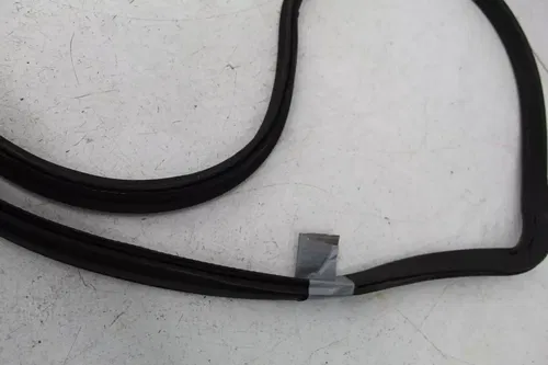 97-04 CHEVROLET CORVETTE C5 HATCH WEATHER STRIP STRIPPING SEAL