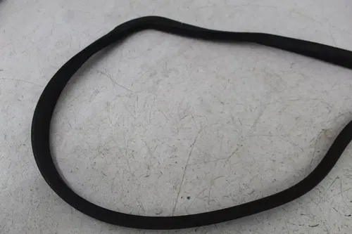 97-04 CHEVROLET CORVETTE C5 HATCH WEATHER STRIP STRIPPING SEAL