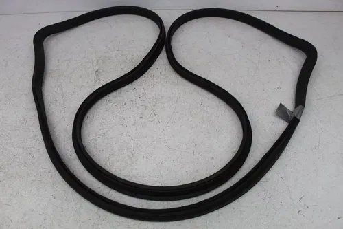 97-04 CHEVROLET CORVETTE C5 HATCH WEATHER STRIP STRIPPING SEAL