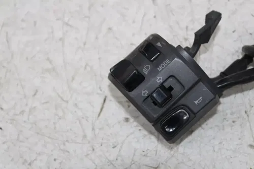 09-14 DUCATI MONSTER 696 LEFT CLIP ON HANDLE HORN SIGNALS SWITCH SWITCHES (READ)