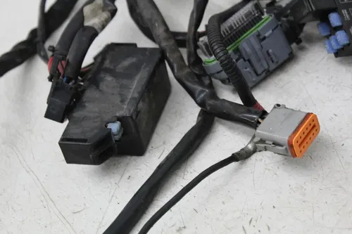06-11 HARLEY-DAVIDSON STREET GLIDE FLHX MAIN ENGINE WIRING HARNESS RECTIFIER