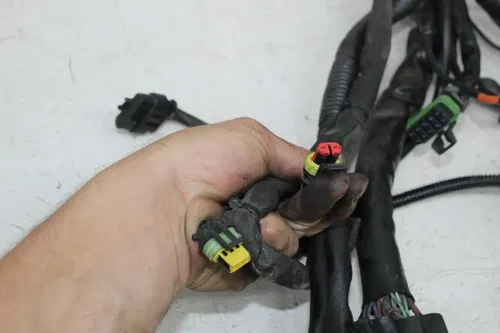 06-11 HARLEY-DAVIDSON STREET GLIDE FLHX MAIN ENGINE WIRING HARNESS RECTIFIER