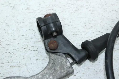 90 SUZUKI DR250S CLUTCH PERCH MOUNT WITH LEVER