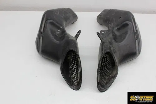 01-07 SUZUKI HAYABUSA RIGHT LEFT RAM AIR INTAKE DUCTS PAIR
