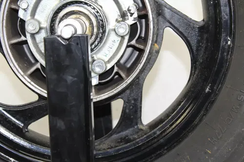 05-09 SUZUKI BOULEVARD M50B REAR BACK WHEEL RIM