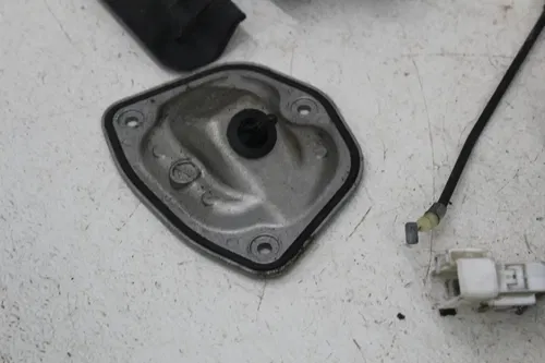 06-11 KAWASAKI NINJA ZX14 PARTS AND HARDWARE NUTS BOLTSSPROCKET TANK