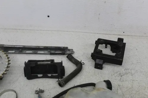 06-11 KAWASAKI NINJA ZX14 PARTS AND HARDWARE NUTS BOLTSSPROCKET TANK