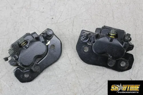 16 CAN-AM RENEGADE 1000R 4X4 XMR DPS REAR BACK LEFT RIGHT BRAKE CALIPER PAIR