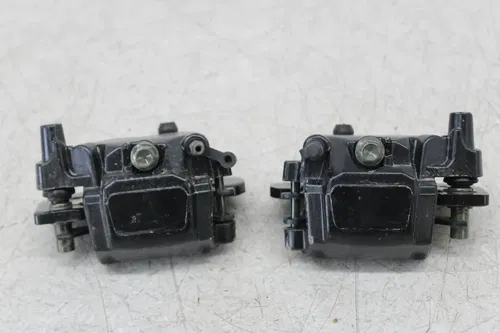 16 CAN-AM RENEGADE 1000R 4X4 XMR DPS REAR BACK LEFT RIGHT BRAKE CALIPER PAIR