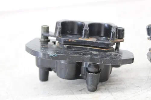 16 CAN-AM RENEGADE 1000R 4X4 XMR DPS REAR BACK LEFT RIGHT BRAKE CALIPER PAIR