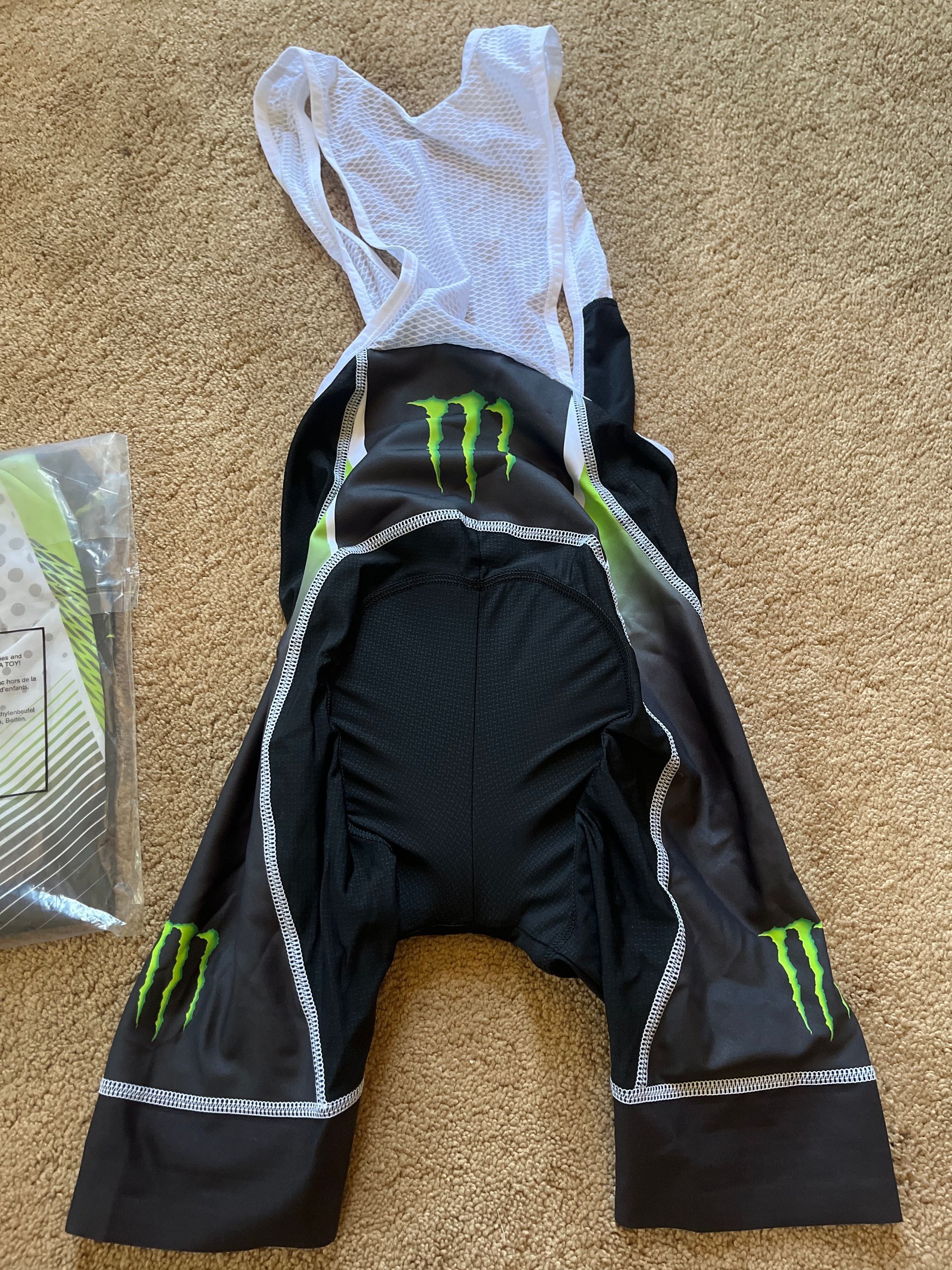 Monster Energy Squadra Cycling kit