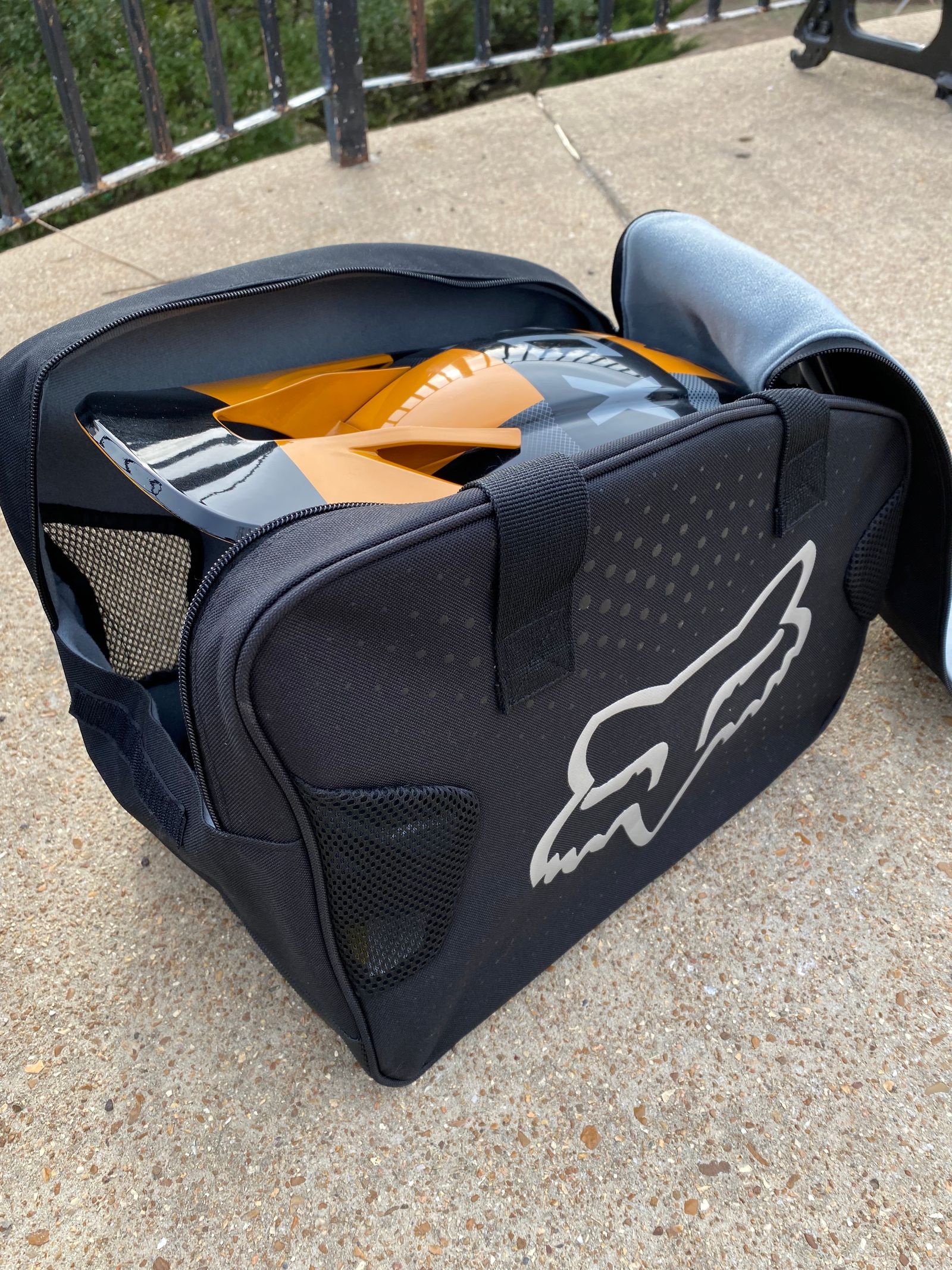 Fox racing helmet sales bag