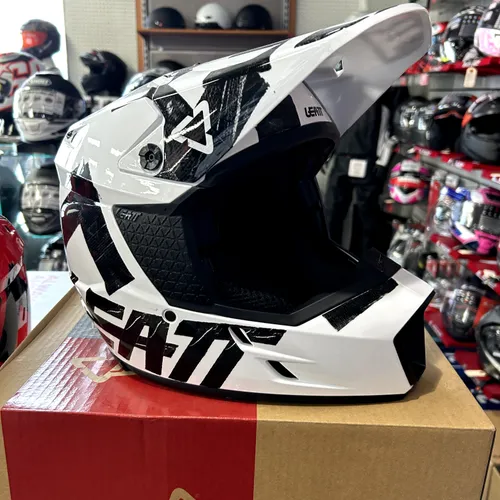 New Leatt 3.5 Helmet - Size XS