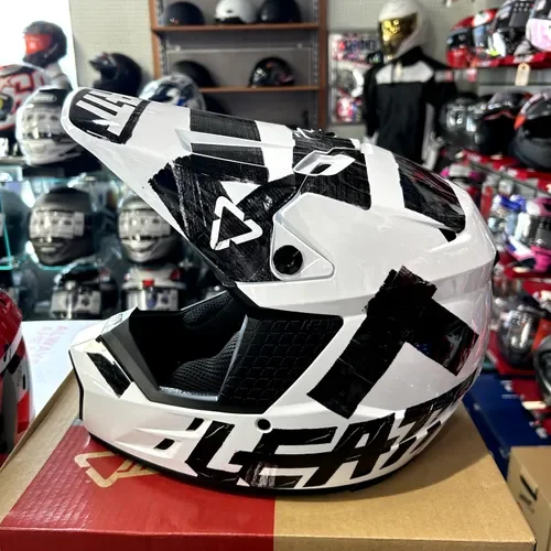 New Leatt 3.5 Helmet - Size XS