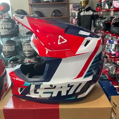 New Leatt 7.5 Helmet - Size Small